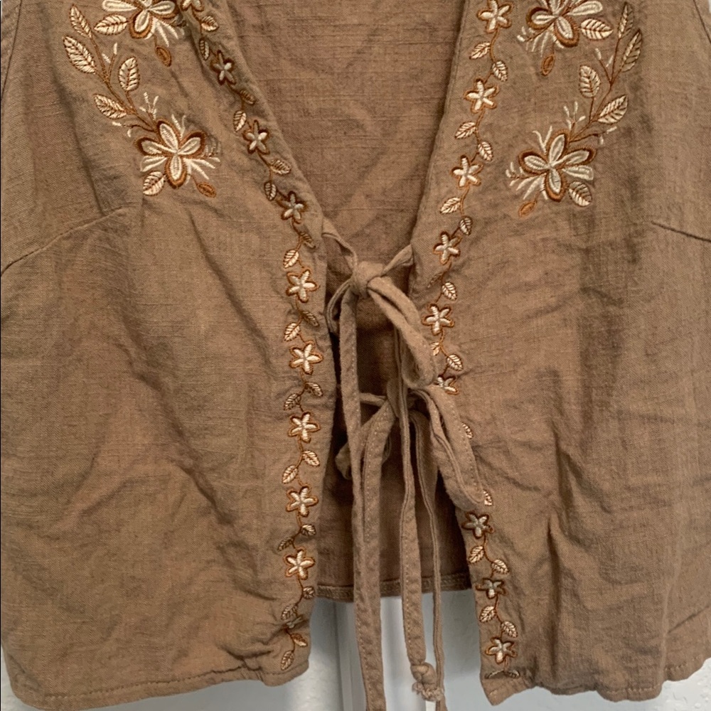 SHEIN Brown Embroidered Tie-Front Tank Top - Picture 3 of 7
